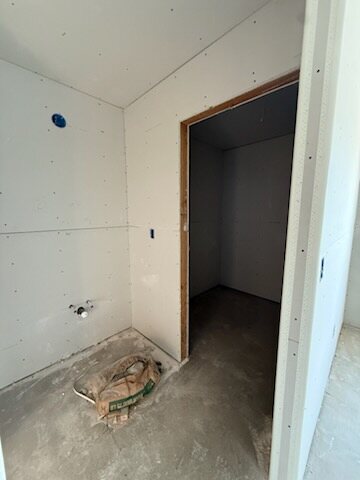 New-construction drywall — LVN Drywall Inc., Bakersfield